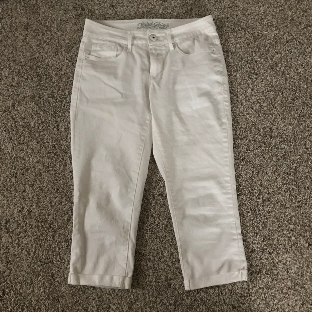 White Capri Pants